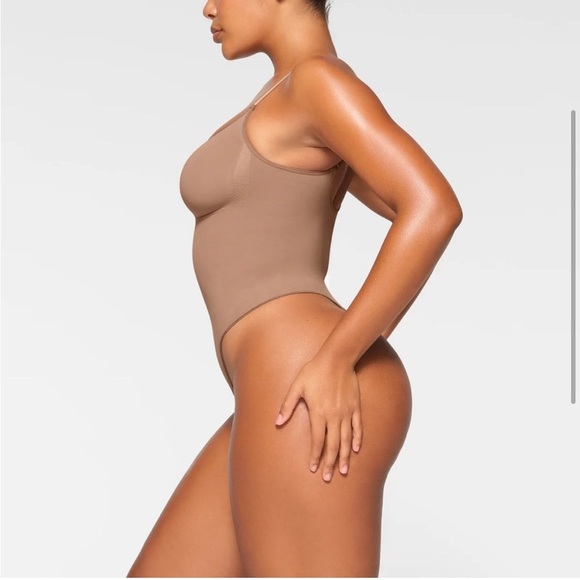 Skims Shapewear Bodysuit Seamless Thong Bodysuit New S Small - Picture 2 of 6